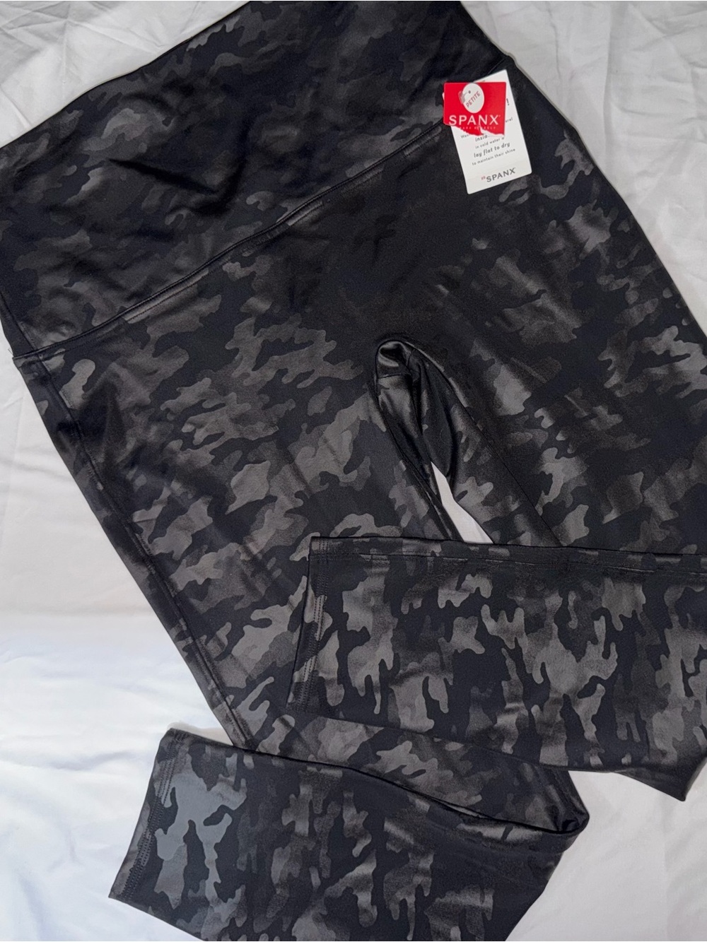 NWT SPANX Women’s Black & Gray Camo Leggings
